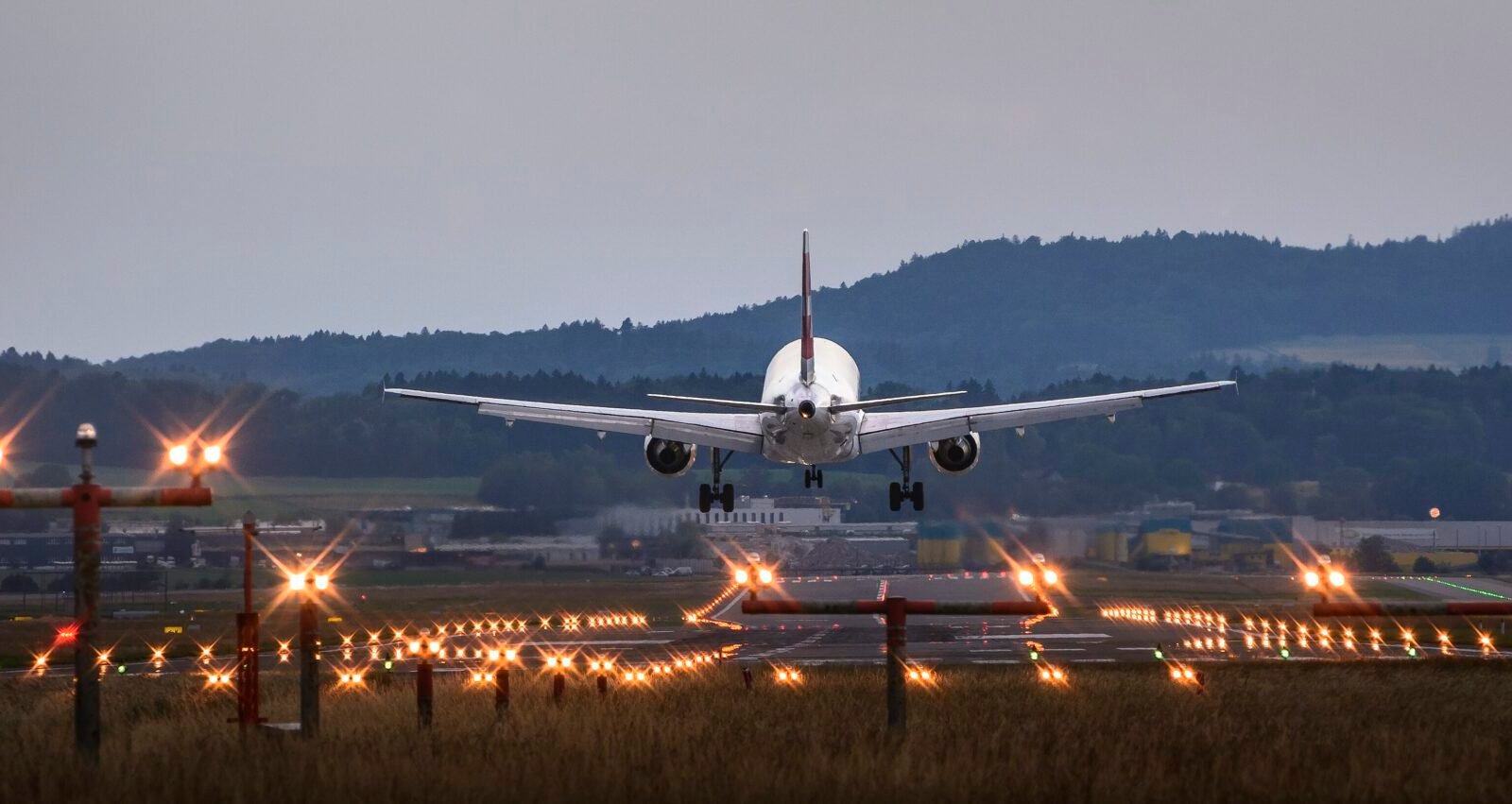 Luftverkehrsteuer gesenkt: Airlines müssen Entlastung nicht weitergeben