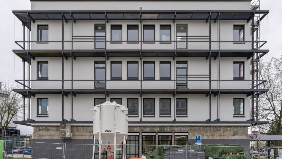 Gebäudemodernisierungsgesetz gilt: Umwelthilfe zieht vor das Verfassungsgericht